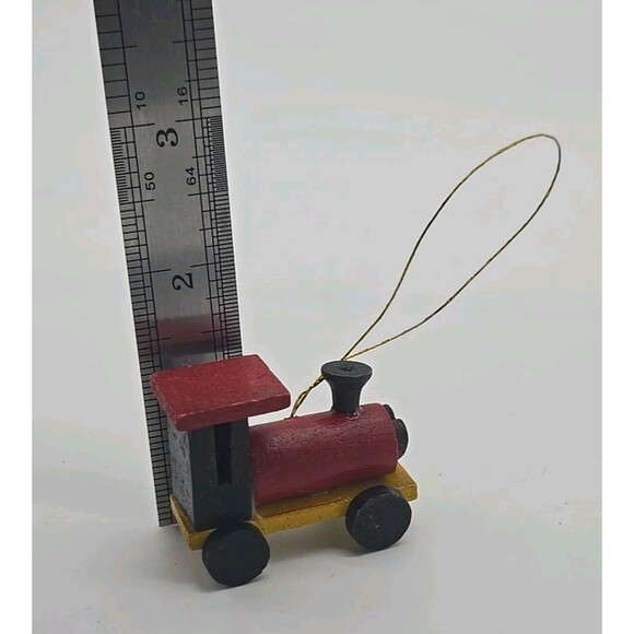 Vintage Wooden Choo Choo Train Engine Hanging Christmas Ornament Red Heart Front - Picture 9 of 9